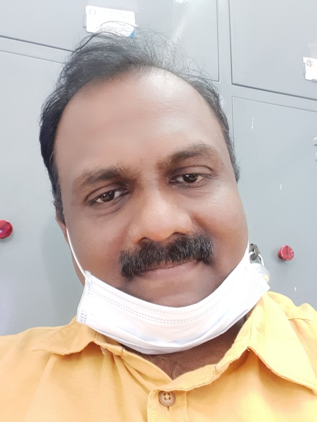 Dr Manickavasagam J
